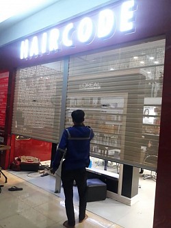 Service rolling door one sheet di mall kasablanka