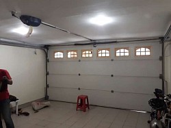 Service pintu garasi door motor di bekasi